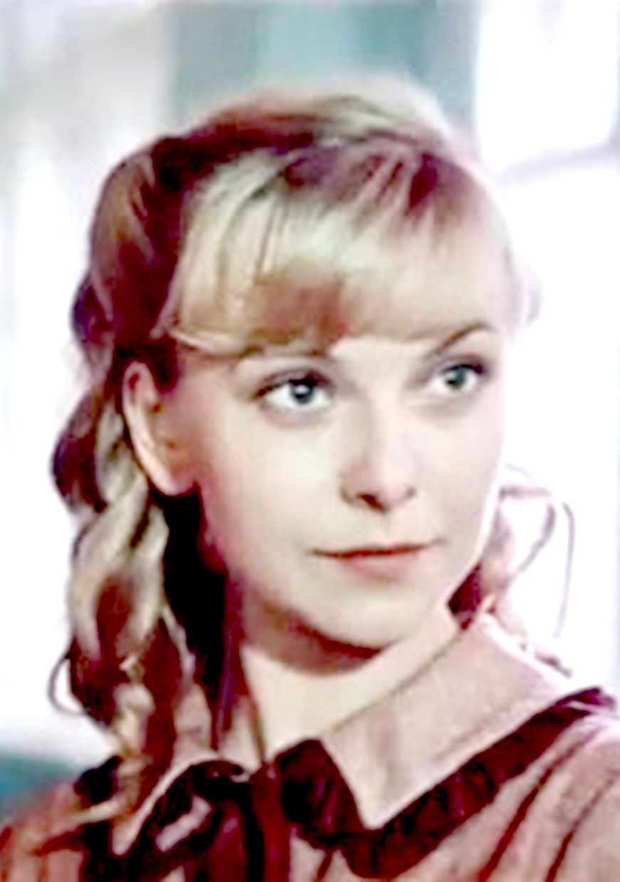 Елена Антонова